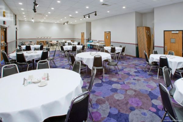 Broadview Inn and Suites (Galesburg)